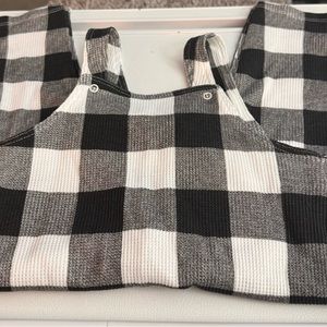 NWT Tullabee bamboo waffle knit overalls